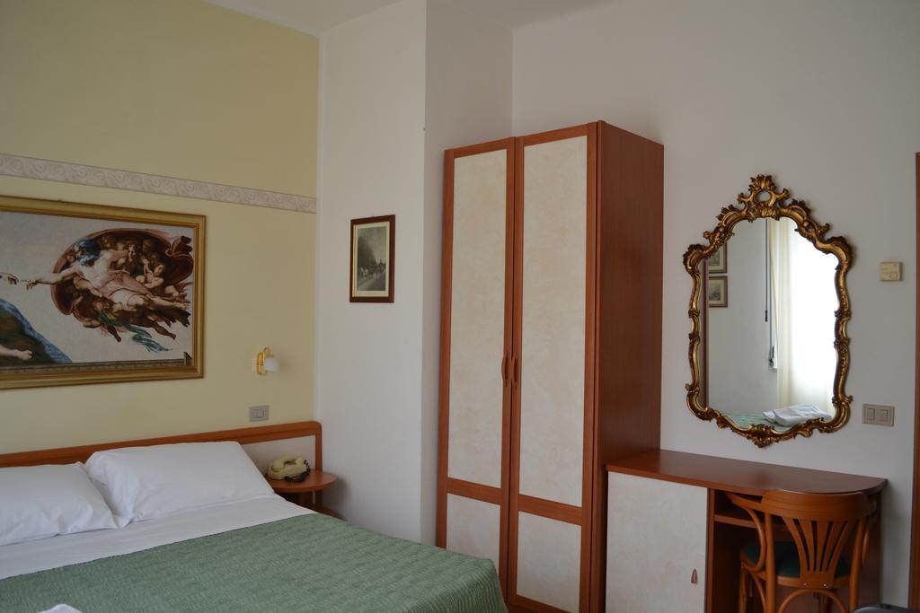 Parco Fellini Hotel 3*